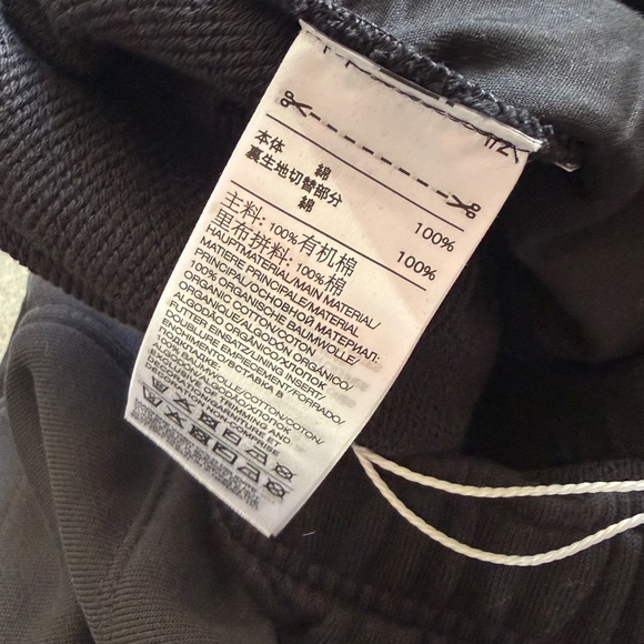 Y-3 Men's Relaxed-Fit Sweatpants with GFX Logo Applique - Picture 5 of 12